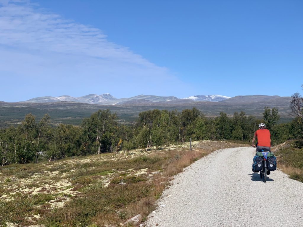 Fietsen over het Olavspad in Noorwegen