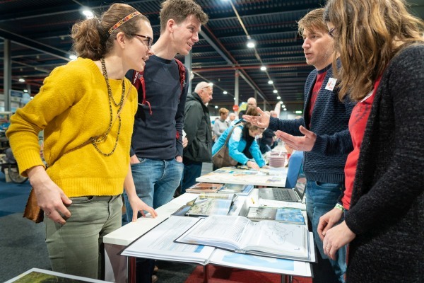 infomarkten: belangeloos advies in een persoonlijk gesprek