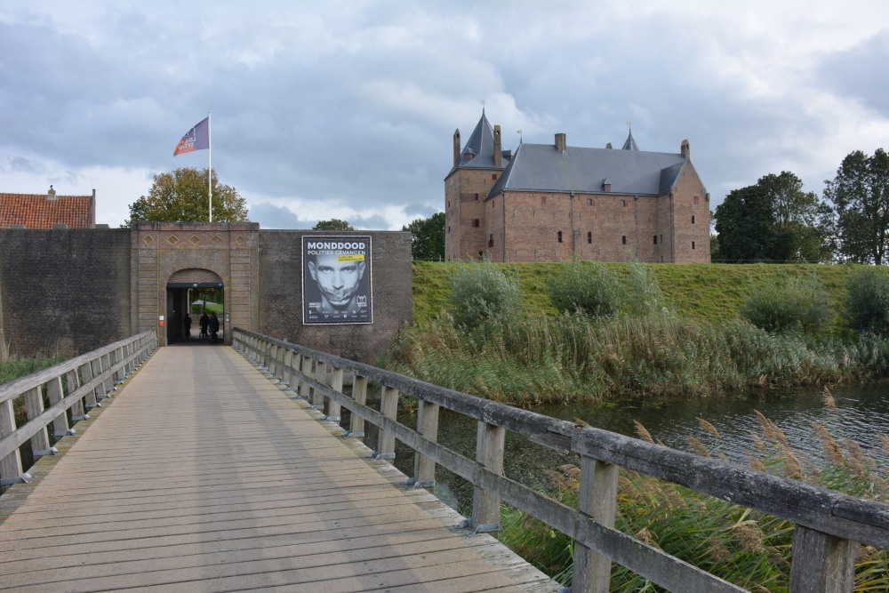 Een van de kastelen langs de Oude Hollandse Waterlinie