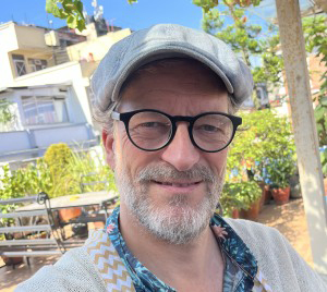 portret Tim Voors