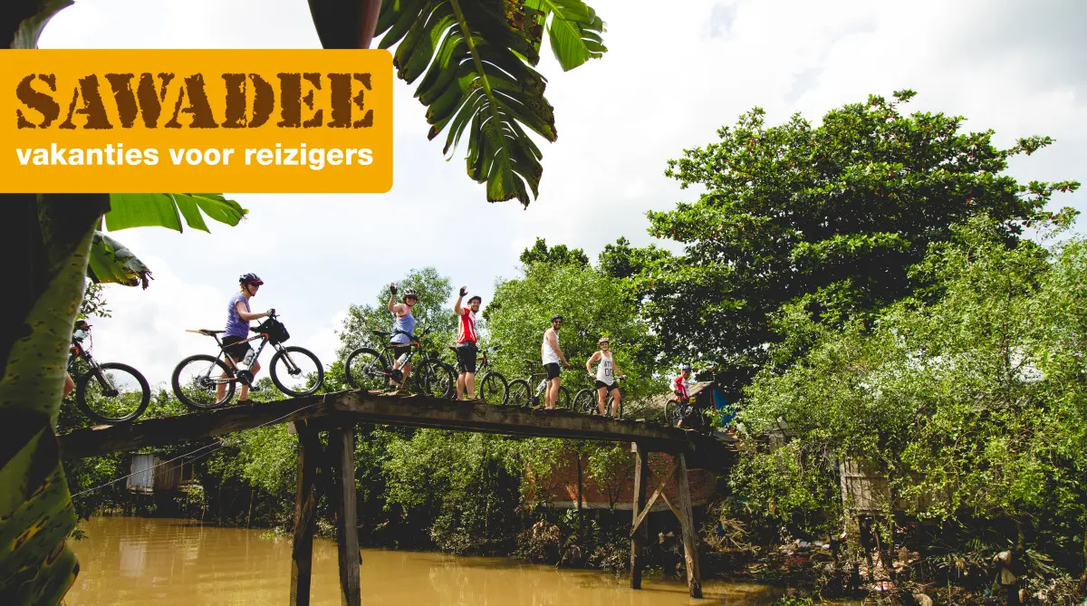 Fietsreizen Sawadee: groep fietsers in Vietnam