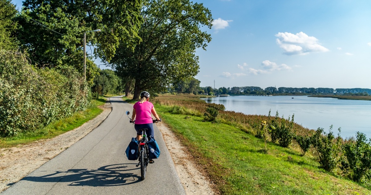 Fietsers op de EuroVelo 9